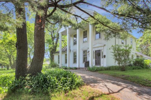 1506 Ridge Rd, Hammond, IN 46321-1929