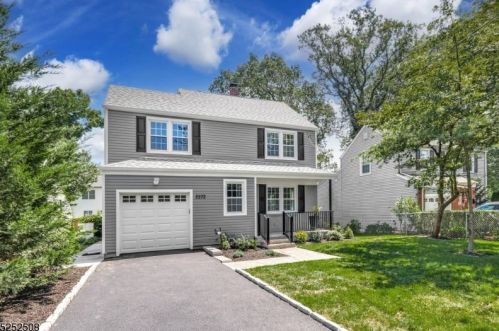 2272 Mountain Ave, Scotch Plains, NJ 07076-1462