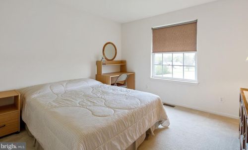 15 Lake Narraticon Dr, Swedesboro NJ  08085-3417 exterior