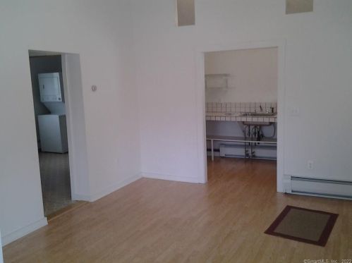 26 Cedarhurst Trl, Sandy Hook CT  06482-1437 exterior