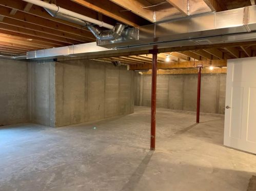 127 Stone Castle Dr, Fond Du Lac WI  54935 exterior