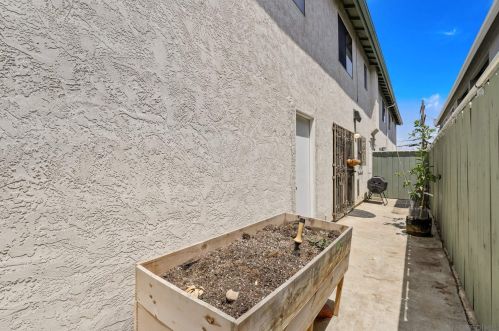 4375 Van Dyke Ave, San Diego CA  92105-1292 exterior