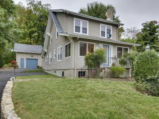 1621 Ridgewood Blvd, Hendersonville, NC 28791-2248