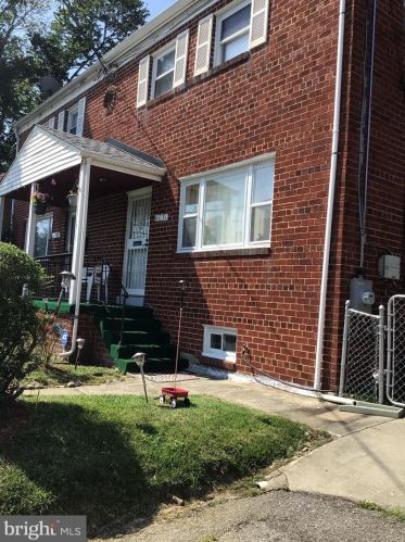 4031 28th Ave, Temple Hills, MD 20748-1608