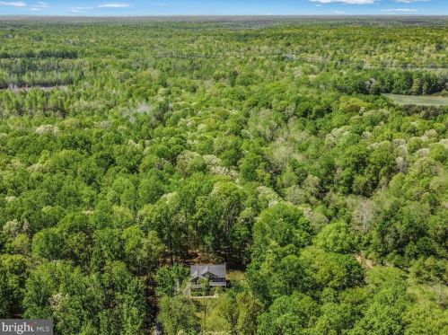 60 Kinsley Ln, Fredericksburg VA  22406-4089 exterior