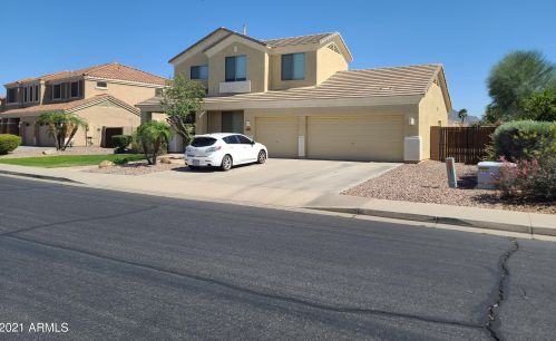 4801 Runaway Bay Dr, Chandler, AZ 85249-7129