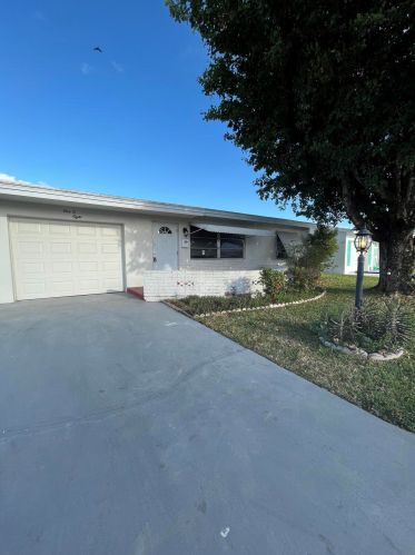 108 8th Ct, Boynton Beach, FL 33426-4745