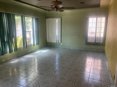 2541 Missouri Ave, South Gate CA  90280-3938 exterior