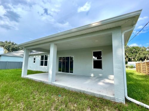 2122 Kumquat Dr, Edgewater FL  32141-5714 exterior