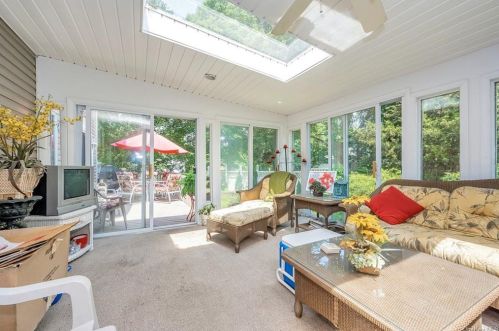 47 Malcolm St, Crotonville NY  10562-3241 exterior