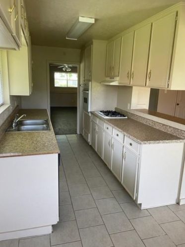 4921 Monarch Oak Ln, Texas City TX  77591-4617 exterior