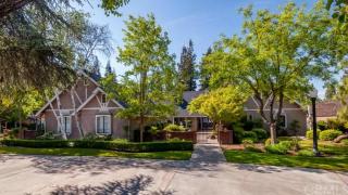 627 Shepherd Ave, Fresno, CA 93720-1660