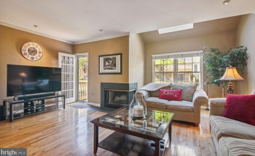 2134 Dominion Heights Ct, Falls Church, VA 22043-2562