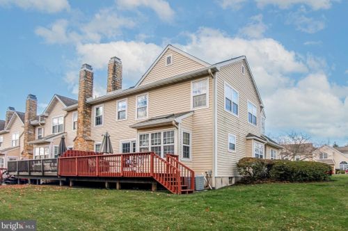 174 Canterbury Ln, Blue Bell PA  19422-1278 exterior