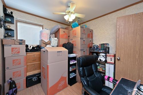 43 Bayshore Mobile Mnr, Hazlet NJ  07730-4129 exterior