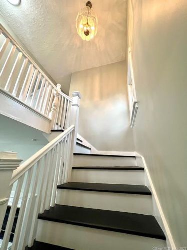 55 Raymond St, United States Coast Guard Ac CT  06320-3831 exterior