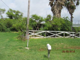 1319 Live Oak St, Rockport, TX 78382-3012