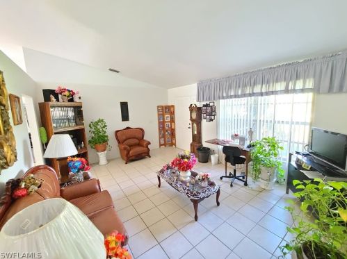 113 Robert Ave, Lehigh Acres FL  33936-1619 exterior