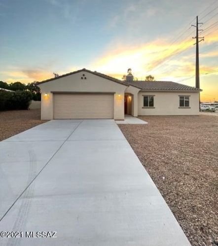 2325 3rd Ave, Tucson, AZ 85705-5749
