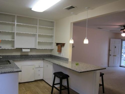 1206 30th St, Austin TX  78722-2340 exterior