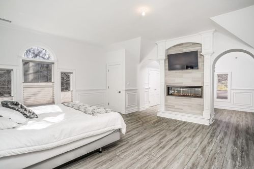 100 Stonewall Cir, White Plains NY  10604-1124 exterior