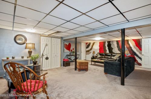 323 Lk Shr Dr, Bricktown NJ 08723-6013 exterior