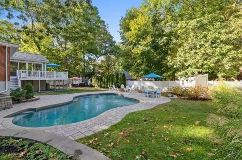 23 Colonial Rd, Hingham, MA 02043-3638