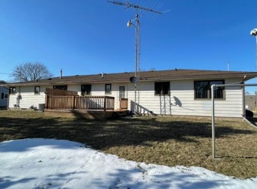 514 Tamarack St, Randolph WI  53956-1324 exterior