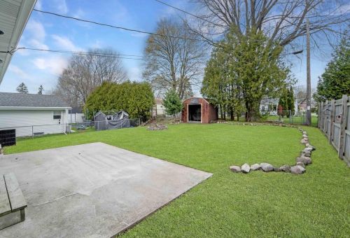 1106 Orchard Dr, Manitowoc WI  54220-1935 exterior