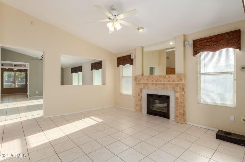 4138 Cactus Wren Dr, Phoenix AZ 85051-8186 exterior