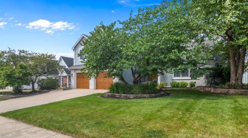 91 Chateau Dr, Dyer, IN 46311-2152