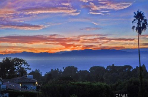 2055 Via Visalia, Palos Verdes Estates, CA 90274-2062