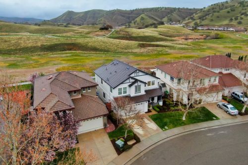 20608 Sarazen Pl, Grayson CA  exterior