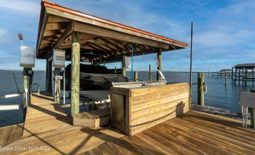 3618 Indian Riv Dr, Cocoa FL 32926-8705 exterior