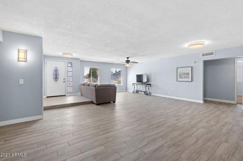 2705 Nebraska St, Chandler, AZ 85225-7184