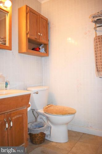 557 Ash St, Strasburg VA  22657-2027 exterior