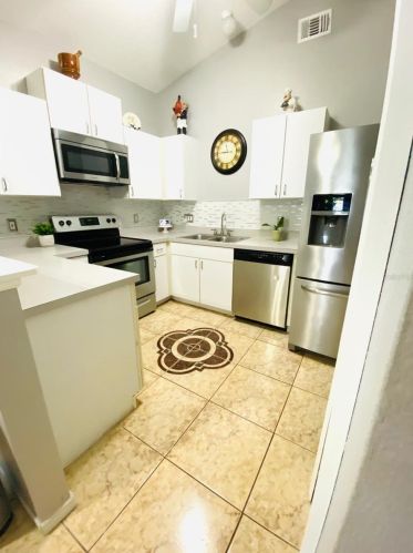 12617 Parkbury Dr, Orlando, FL 32828-5842