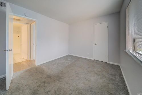 542 Arcadia Dr, Vacaville CA  95687-3354 exterior