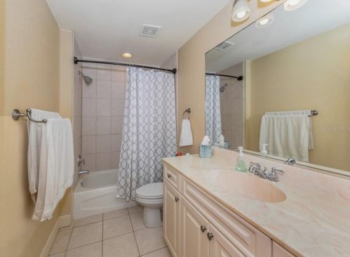 8313 Lightfoot Dr, Nokomis FL  34275-3211 exterior