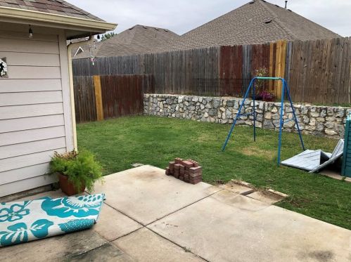 623 Creekside Dr, Oak Point TX  75068-4842 exterior