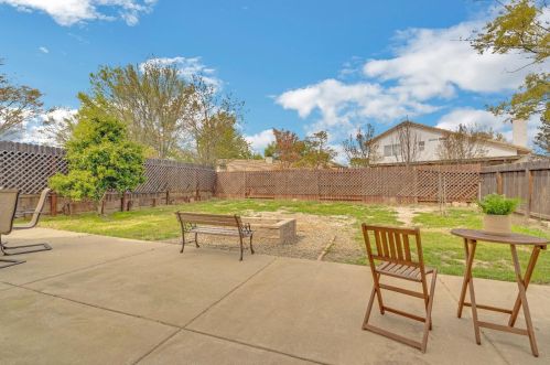 8011 Andante Dr, Citrus Heights CA  95621-1402 exterior