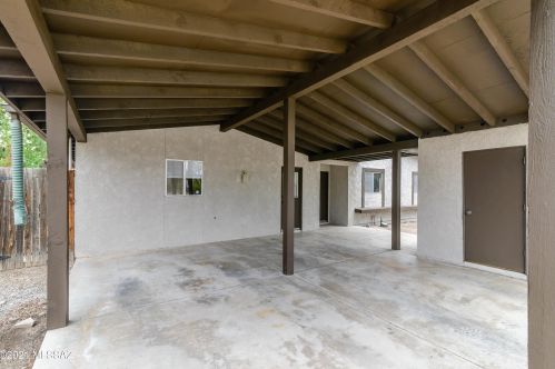 2800 Desert Crest Dr, Tucson, AZ 85713-1111