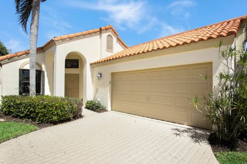 2616 La Cristal Cir, West Palm Beach, FL 33410-1454