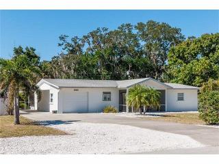 1208 66th St, Bradenton, FL 34209-1339