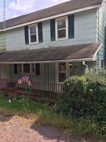 578 Tomhicken Rd, Sugarloaf, PA 18249-3615
