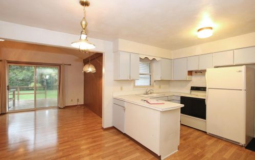 87 Fanna St, Fond Du Lac, WI 54935-5815