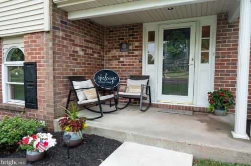 1441 Mark Dr, Lansdale, PA 19446-4722