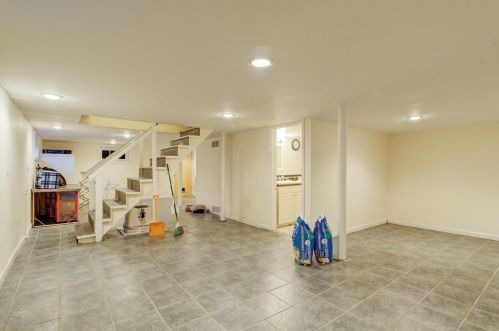 79 56th St, Bayonne NJ  07002-3315 exterior