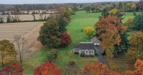 404 Quakertown Rd, Flemington NJ  08822-5610 exterior