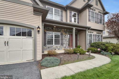188 Scenic Ridge Dr, Hummelstown, PA 17036-6901